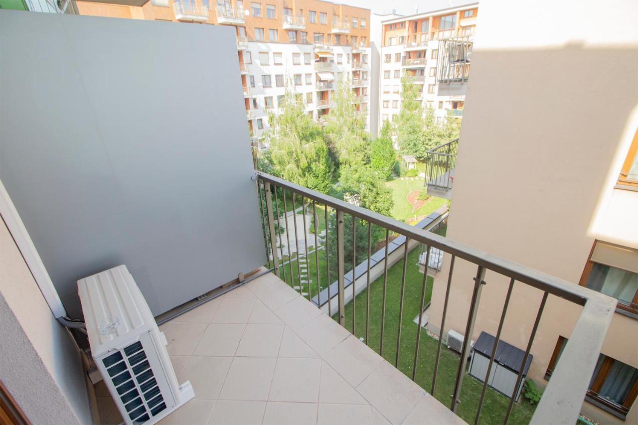 Corvin Modern Studio With Ac, Parking Apartment Budapest Exterior photo