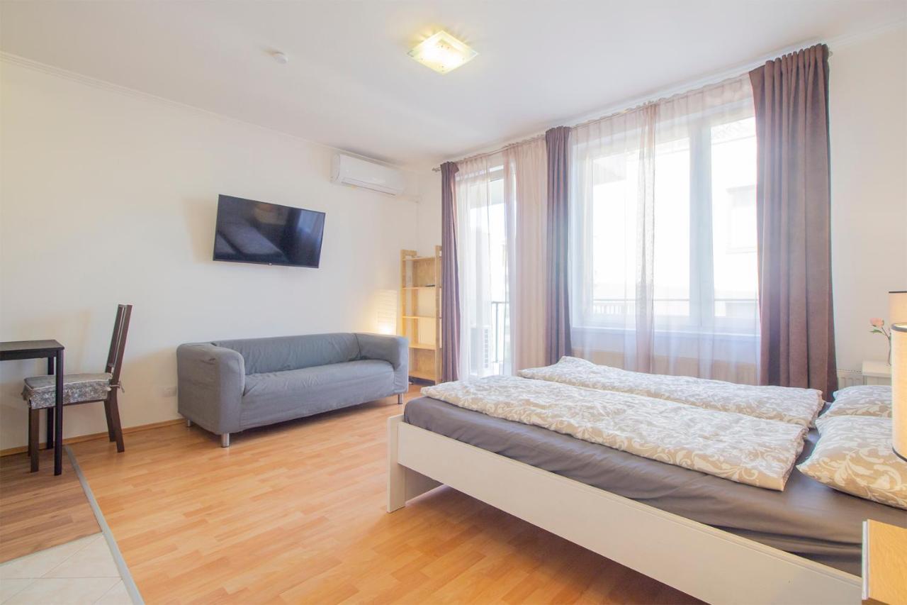 Corvin Modern Studio With Ac, Parking Apartment Budapest Exterior photo