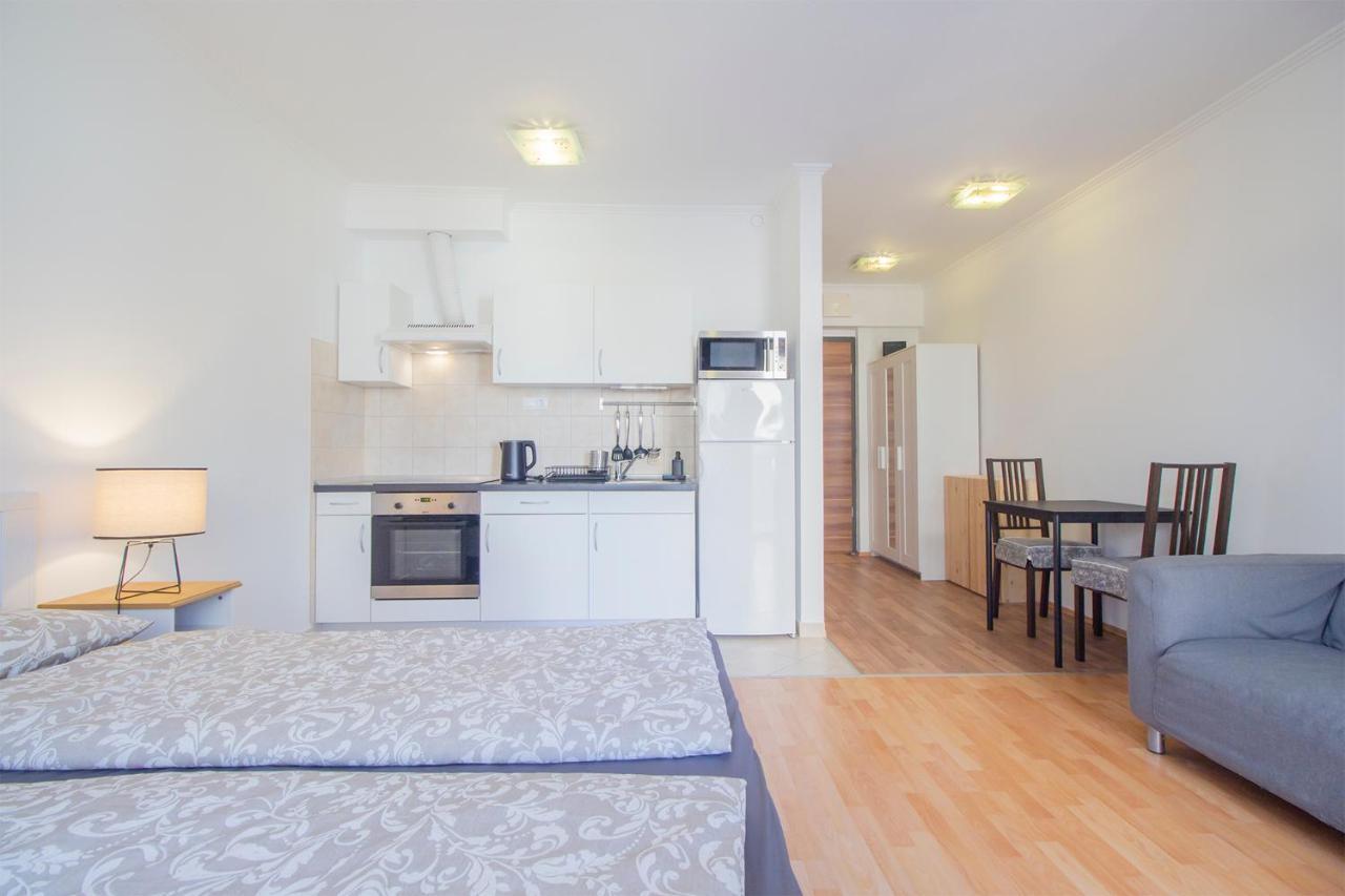 Corvin Modern Studio With Ac, Parking Apartment Budapest Exterior photo